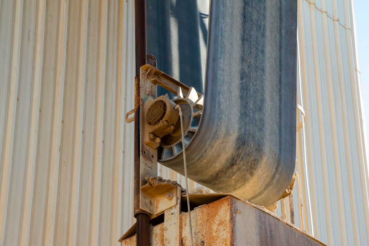 Conveyor belt take-up pulley.
